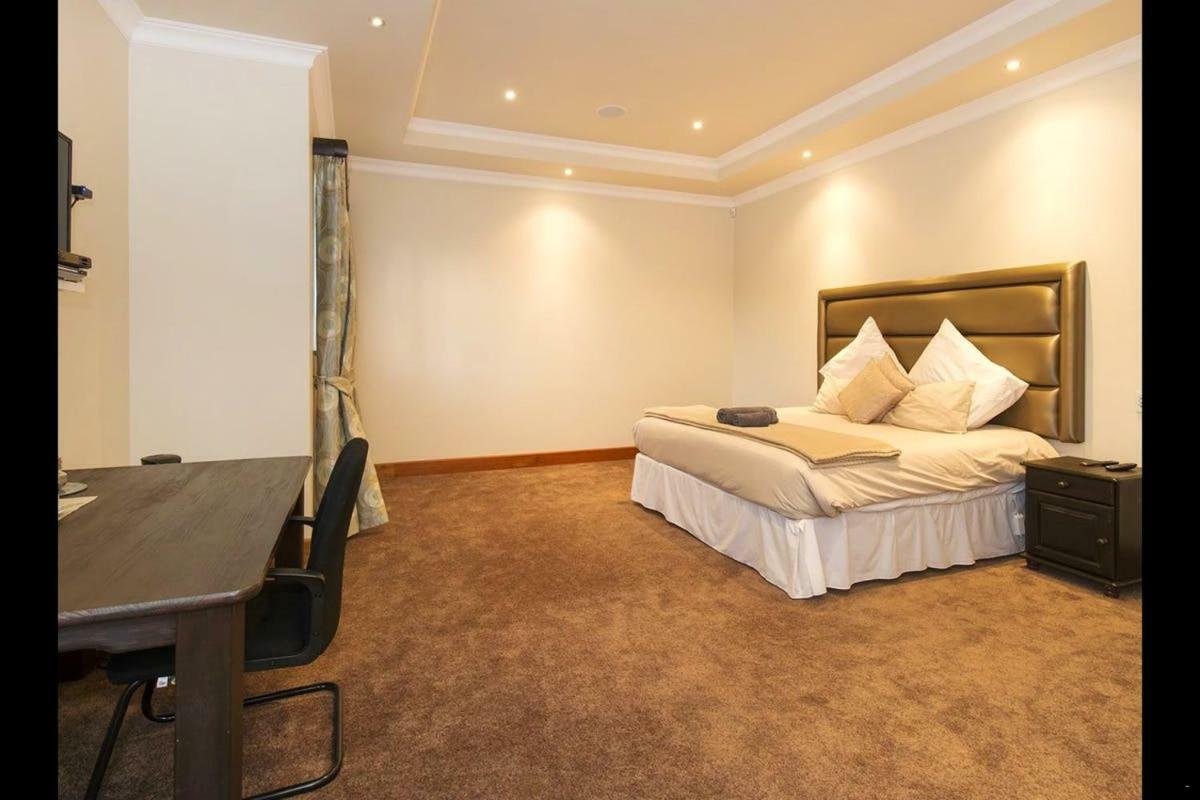 6 On Acacia Bed & Breakfast Johannesburg Eksteriør bilde