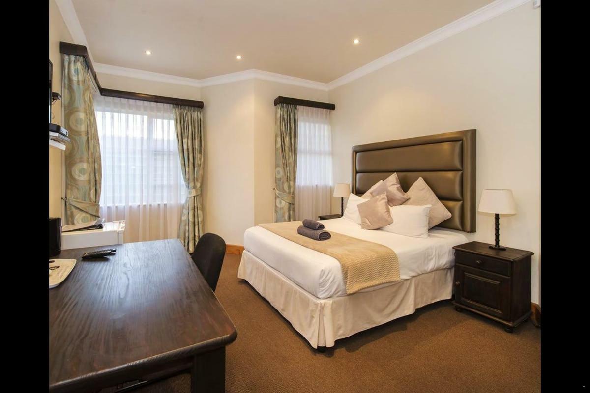 6 On Acacia Bed & Breakfast Johannesburg Eksteriør bilde